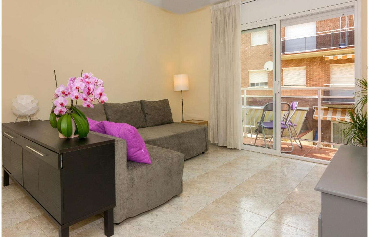Homeholidaysrentals Salvador Пинеда де Мар Екстериор снимка