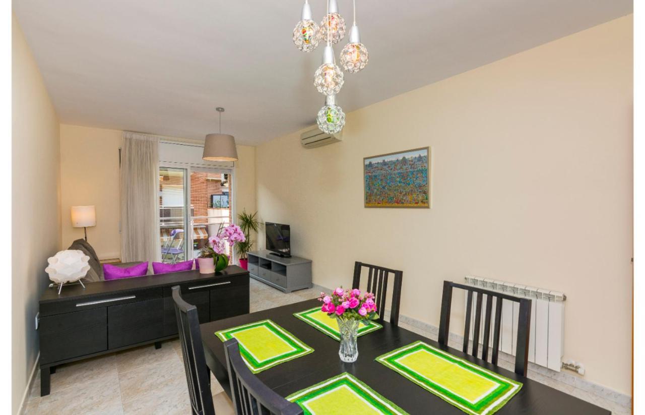 Homeholidaysrentals Salvador Пинеда де Мар Екстериор снимка