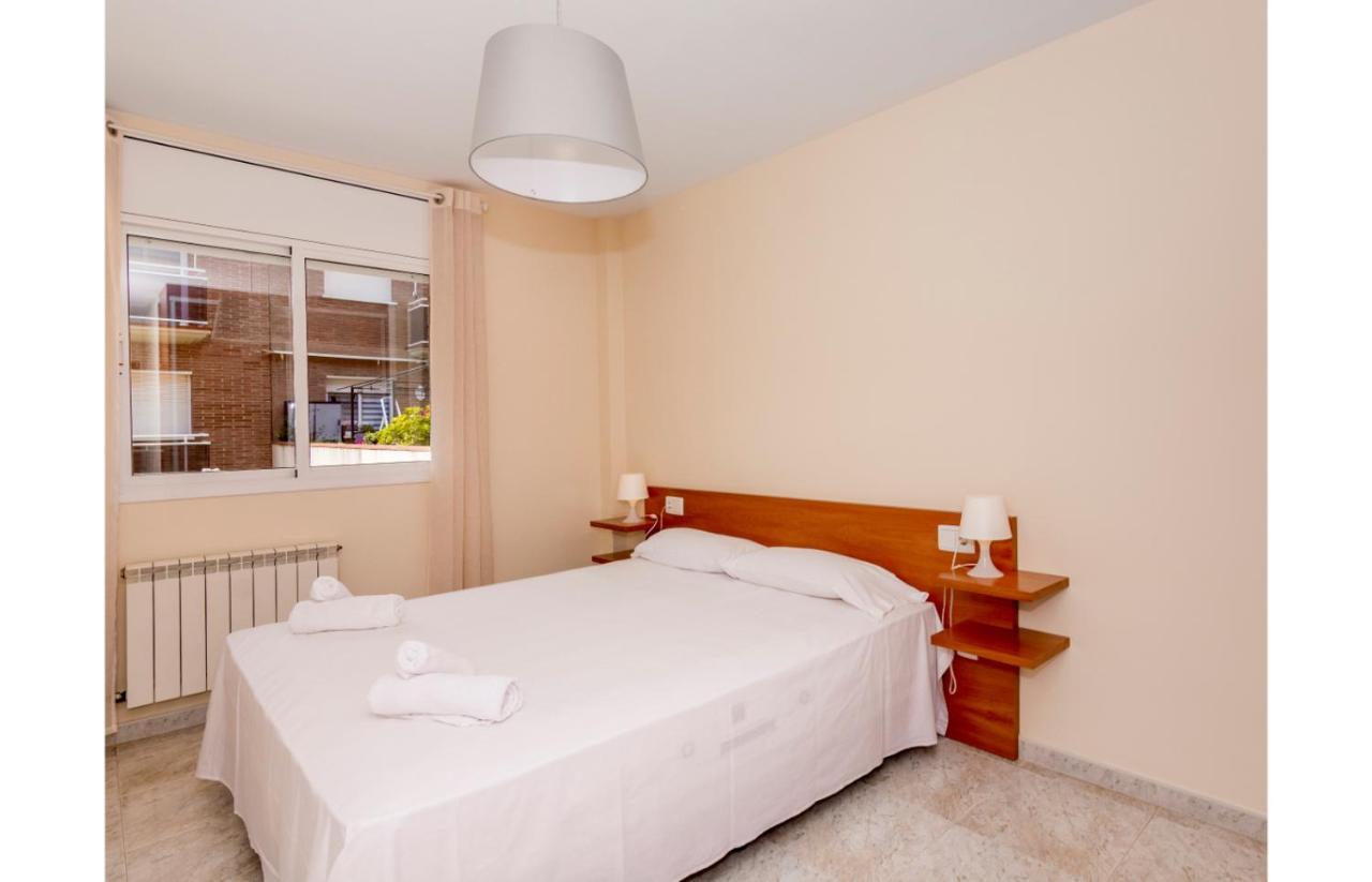 Homeholidaysrentals Salvador Пинеда де Мар Екстериор снимка
