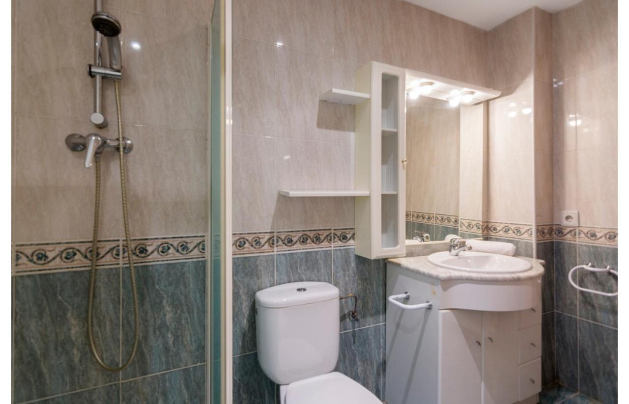 Homeholidaysrentals Salvador Пинеда де Мар Екстериор снимка