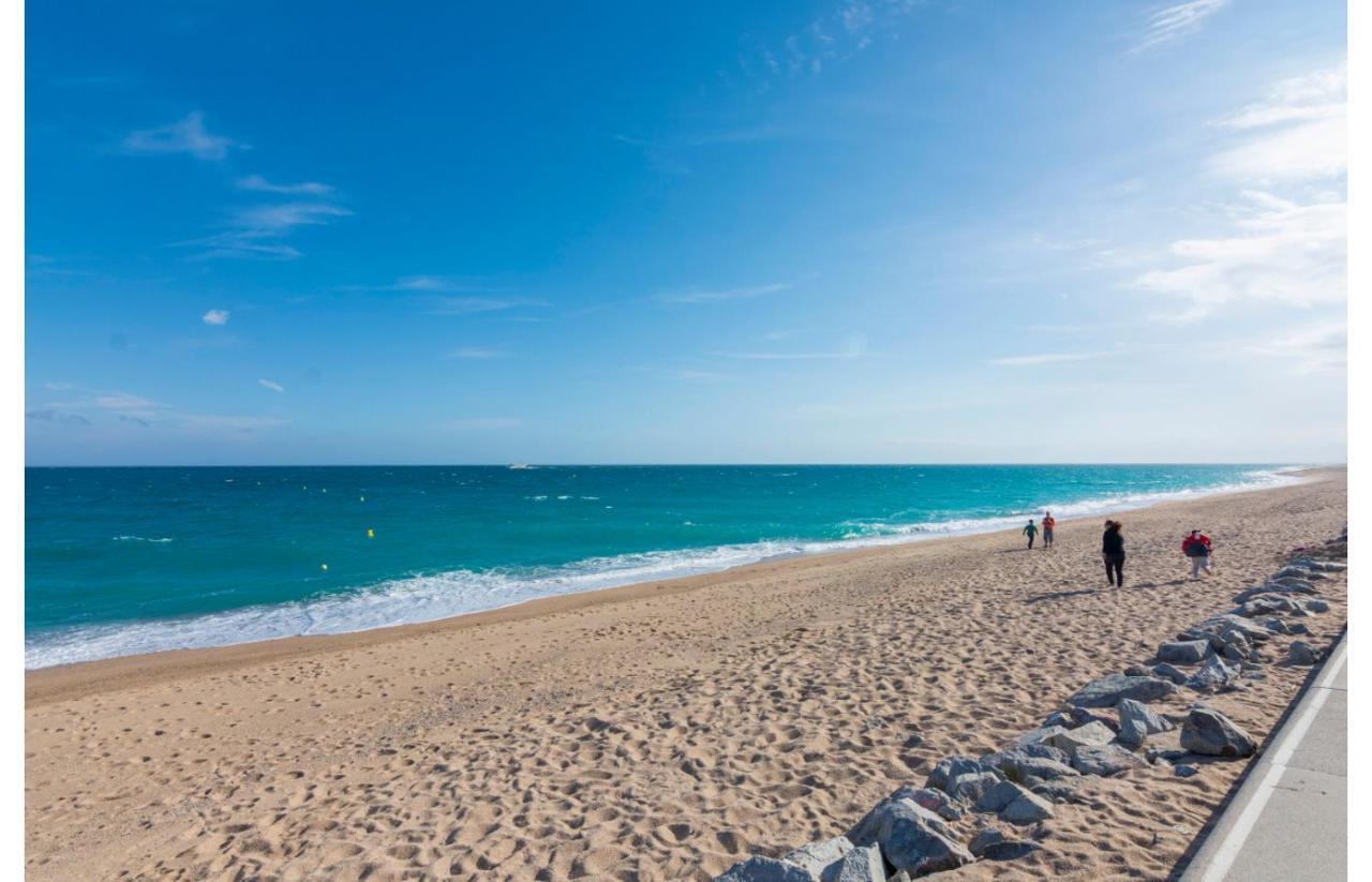 Homeholidaysrentals Salvador Пинеда де Мар Екстериор снимка