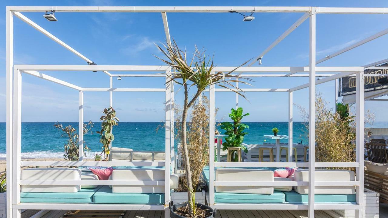 Homeholidaysrentals Salvador Пинеда де Мар Екстериор снимка