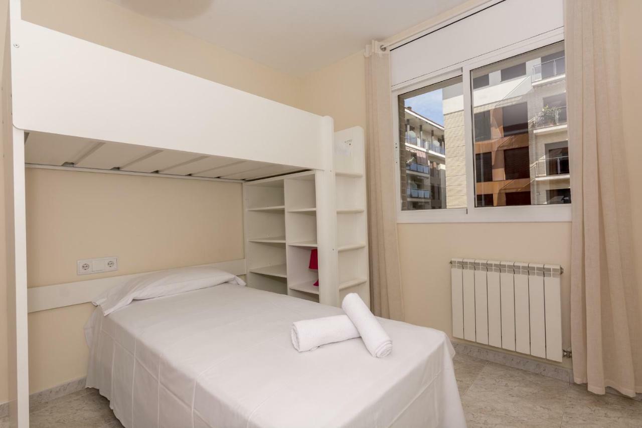 Homeholidaysrentals Salvador Пинеда де Мар Екстериор снимка